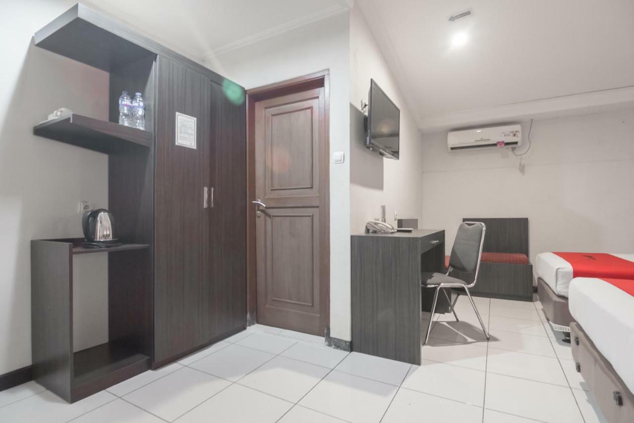 Reddoorz @ Cihampelas باندونج المظهر الخارجي الصورة