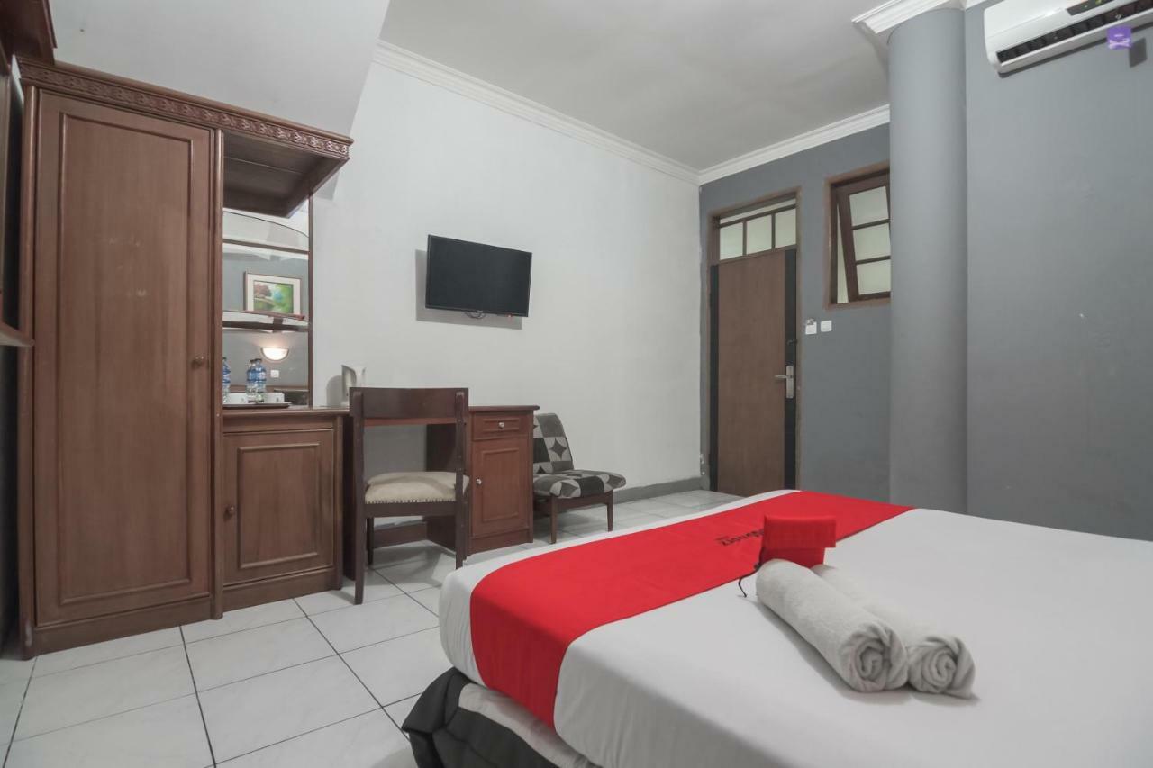 Reddoorz @ Cihampelas باندونج المظهر الخارجي الصورة