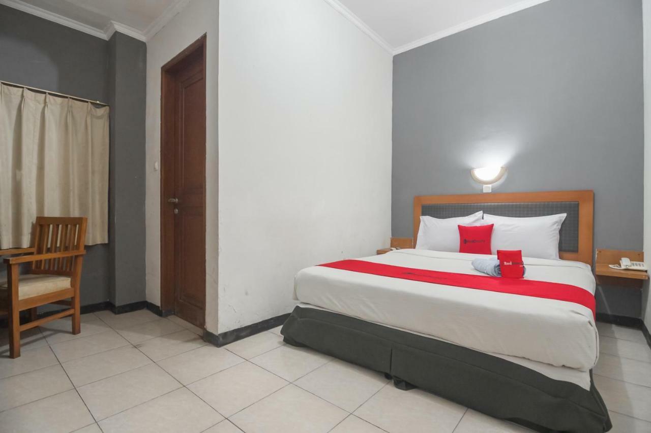 Reddoorz @ Cihampelas باندونج المظهر الخارجي الصورة